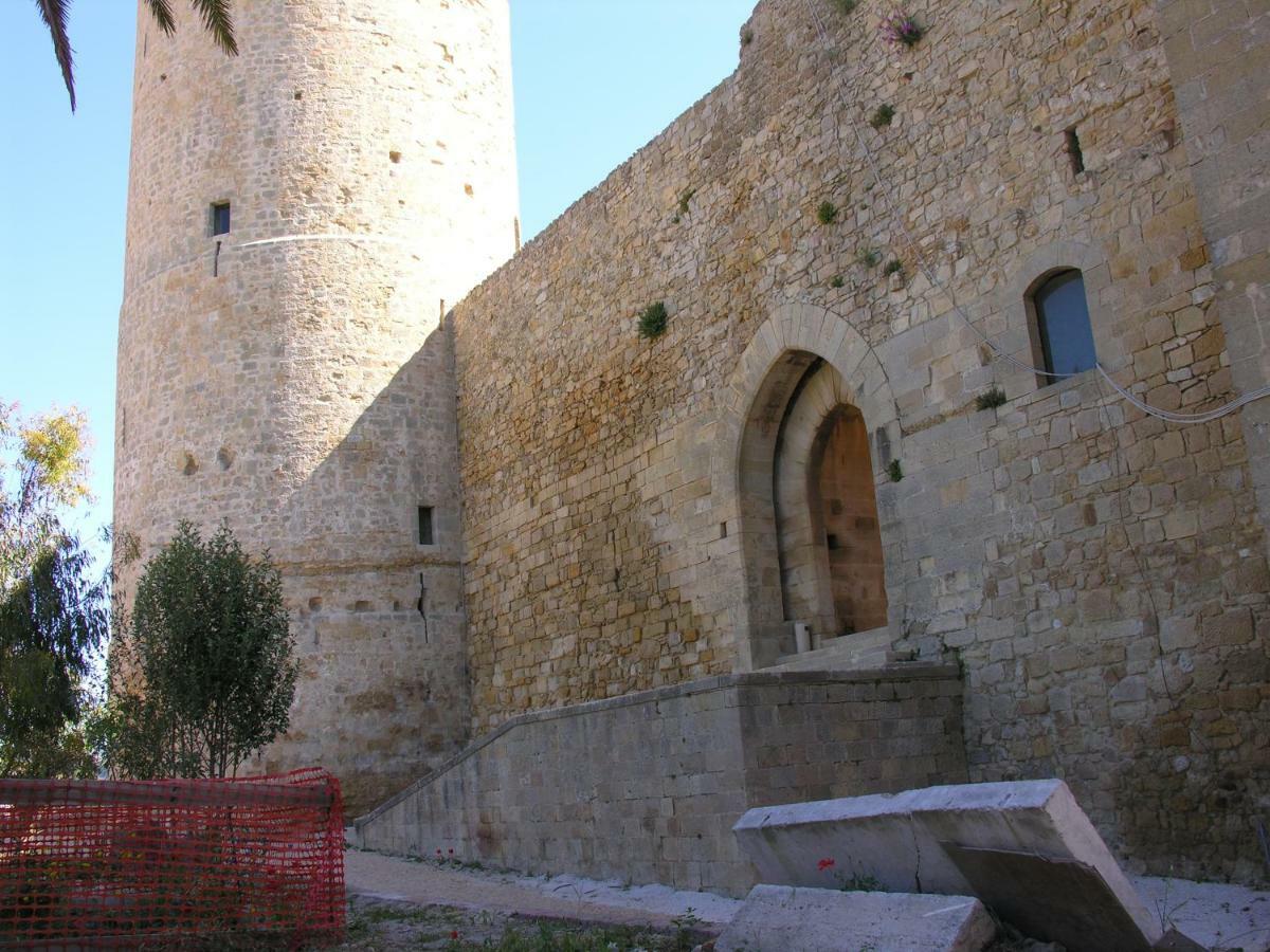 Segesta Nouveau Bedding Apartment